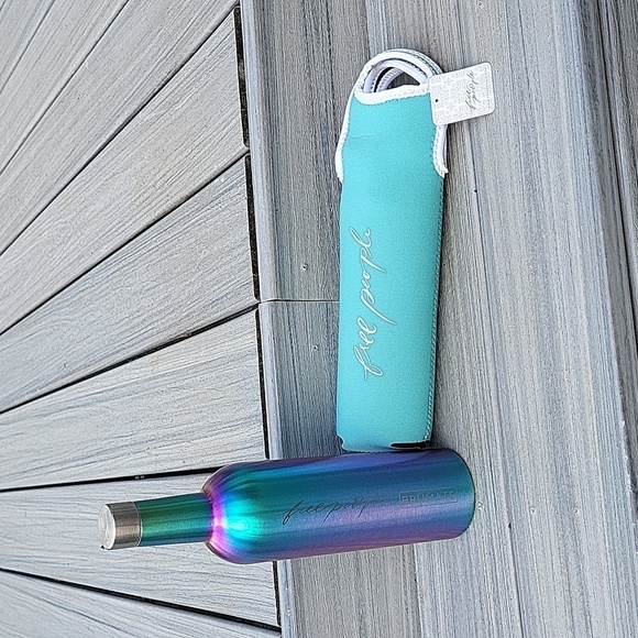 Free People Insulator Wine Bag Set NWT - Picture 1 of 9